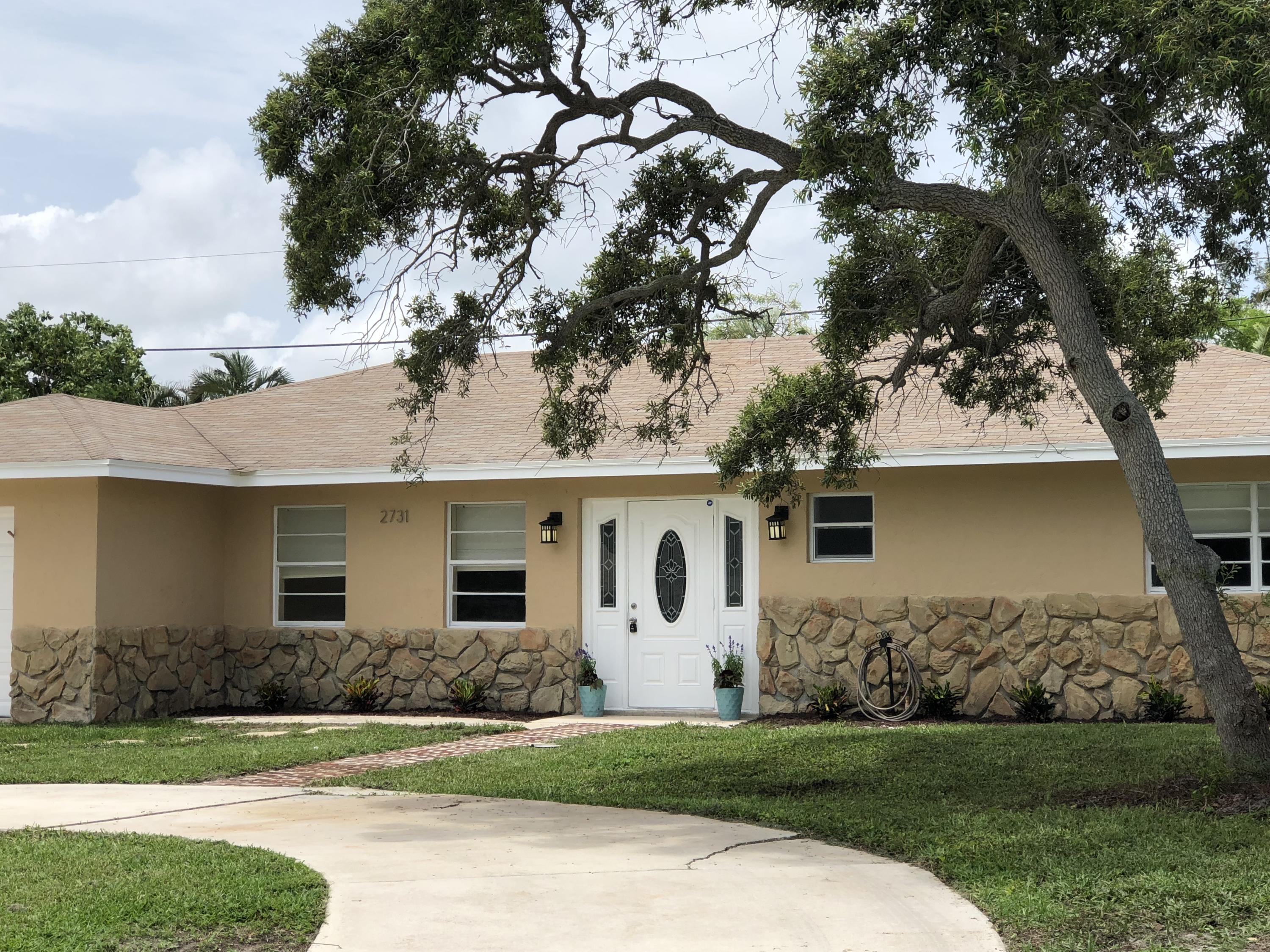 2731 Cambridge Road Lake Worth, FL 33462 - Photo 41 of 42 front view