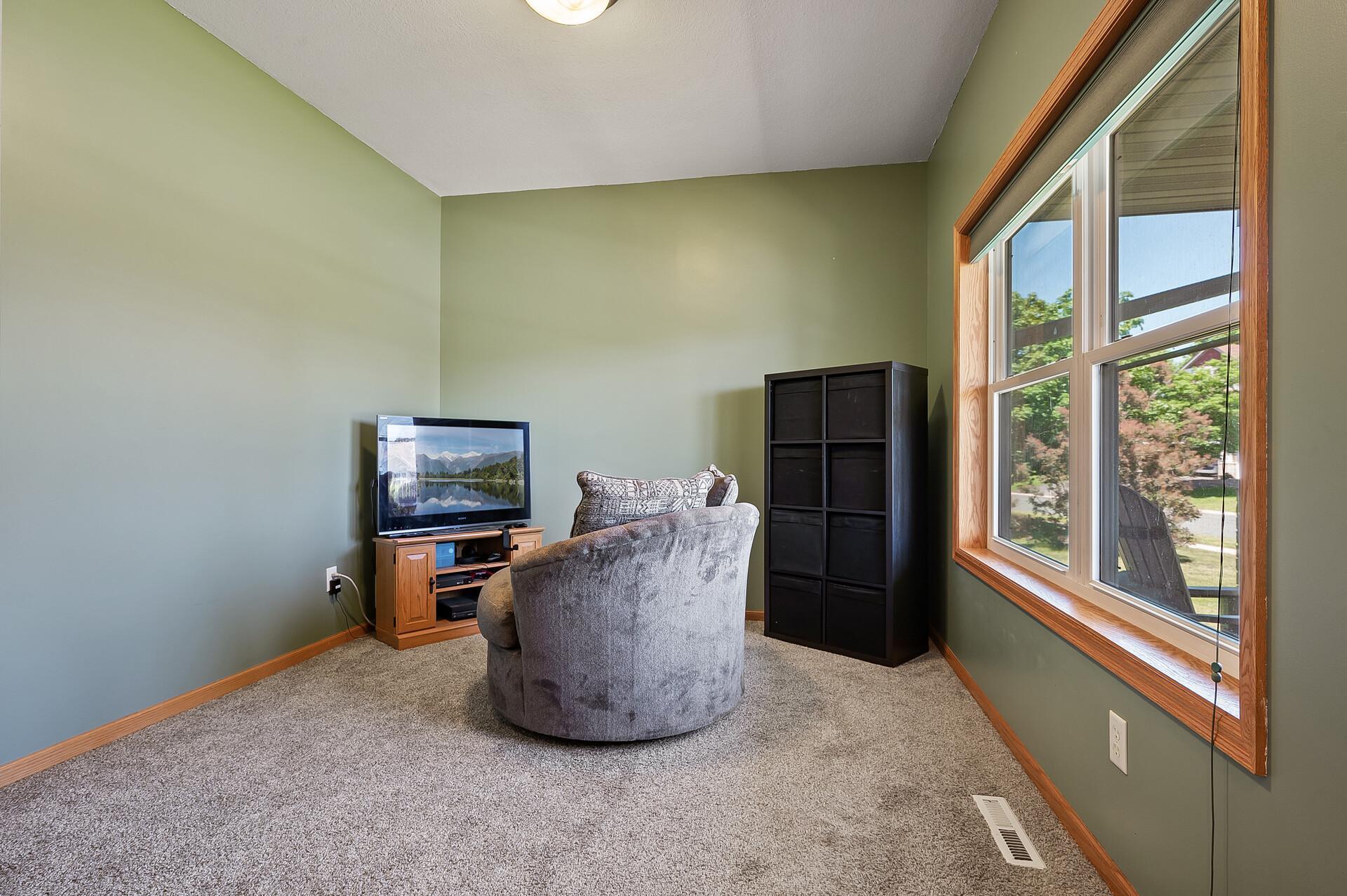 7473 Whitehall Road Shakopee, MN 55379 - Photo 7 of 30 Gallery Image 7