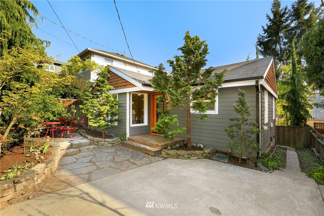 4345 Southwest Trenton Street Seattle, WA 98136 - Photo 1 of 25 Gallery Image 1