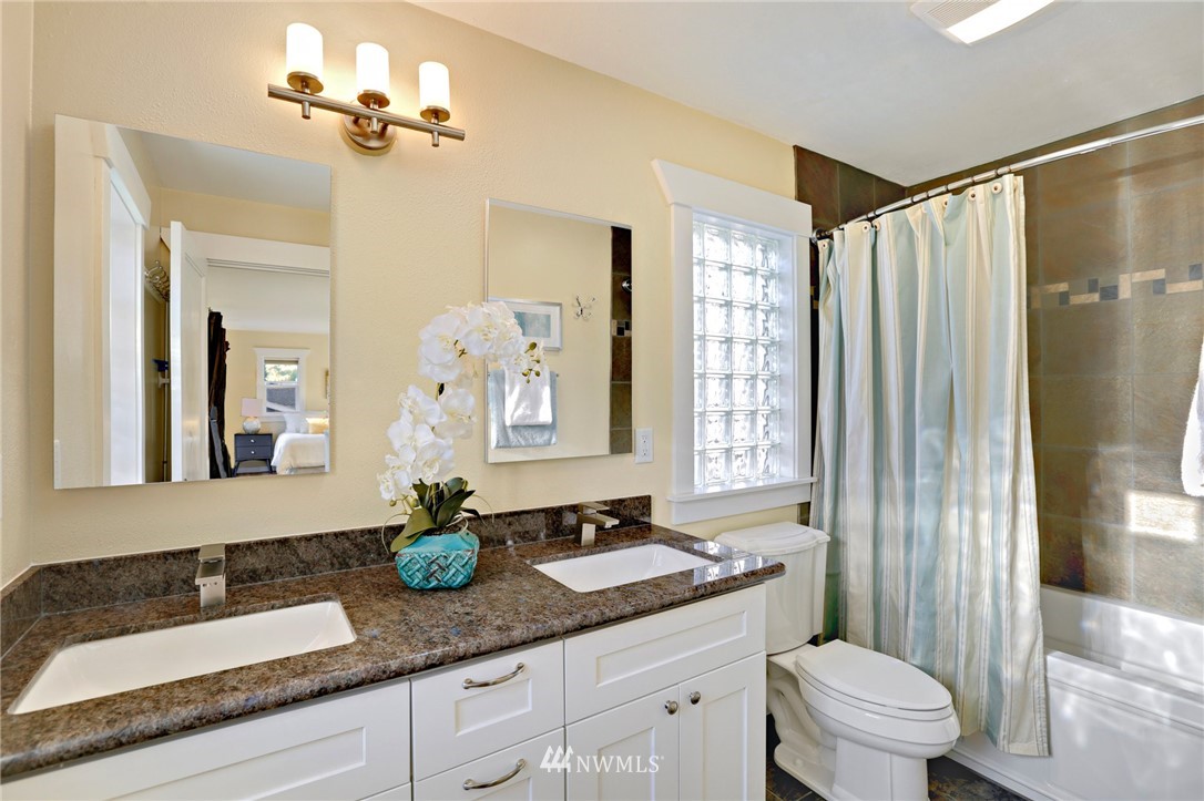 4345 Southwest Trenton Street Seattle, WA 98136 - Photo 15 of 25 Gallery Image 15