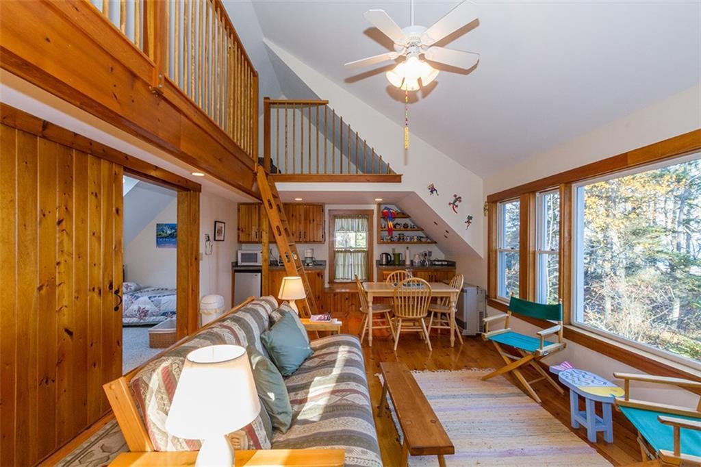 27-28 Peoples Road Tenants Harbor, ME 04860 - Photo 19 of 25 Guest space interior