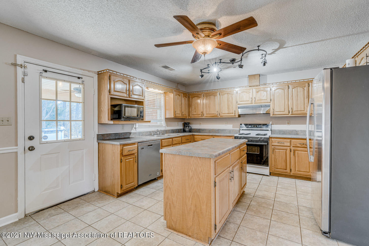 2405 Church Road Horn Lake, MS 38637 - Photo 8 of 33 2405-church-rd-w-213753_8-snapsold-scree