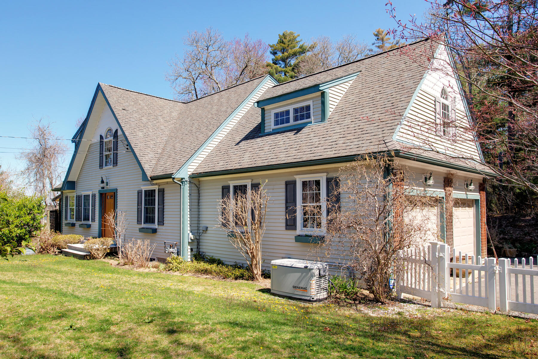 36 Catskill Road Buzzards Bay, MA 02532 - Photo 4 of 46 004_36Catskill_042022