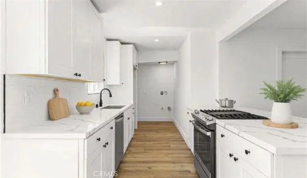 $690,000 | 14433 South Cahita Avenue, Compton, CA 90220