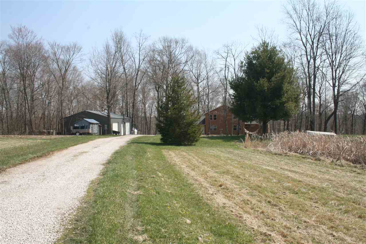 2359 South Maple Road Bloomfield, IN 47424 - Photo 3 of 29