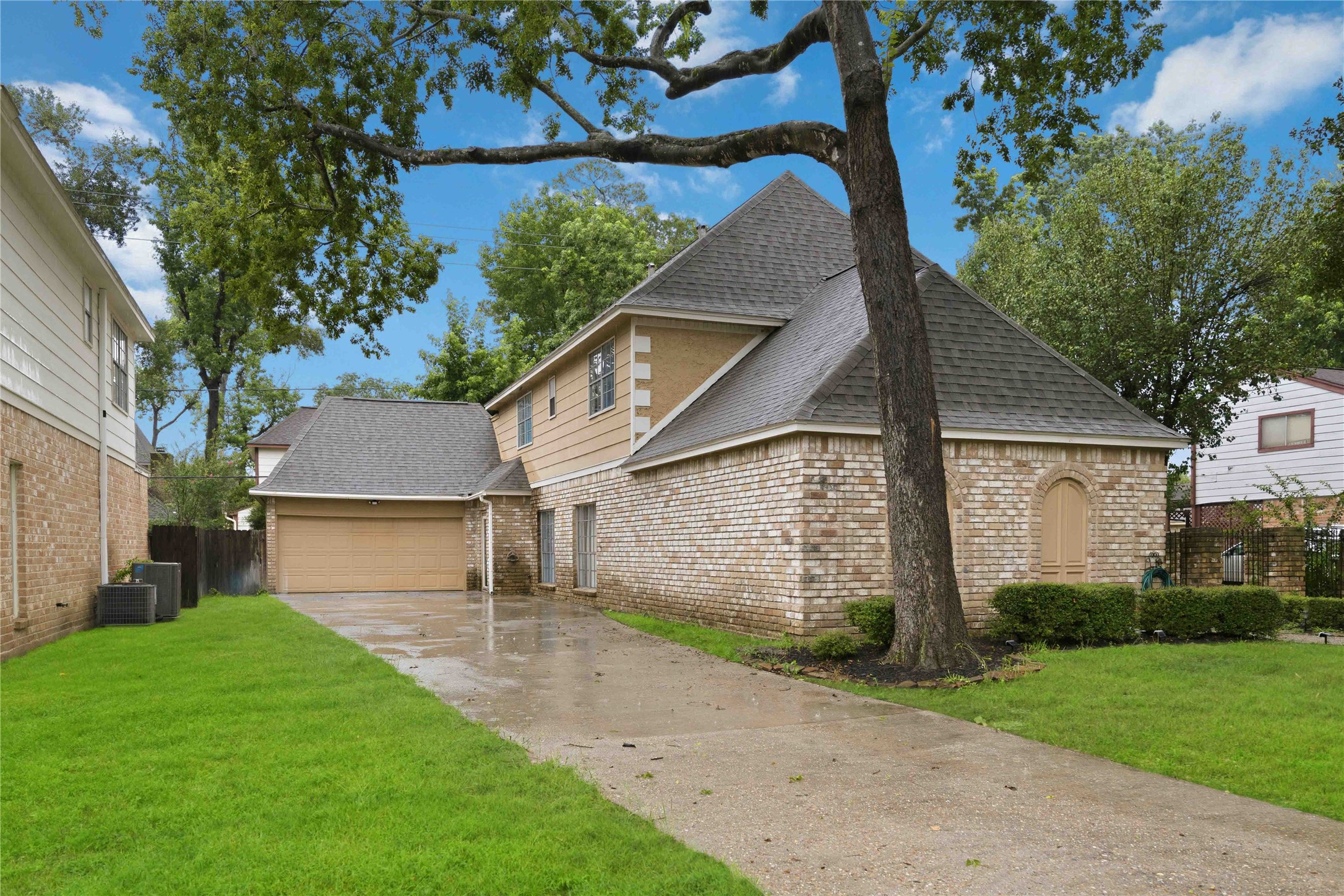15110 Walters Road Houston, TX 77068 - Photo 3 of 27 Gallery Image 3