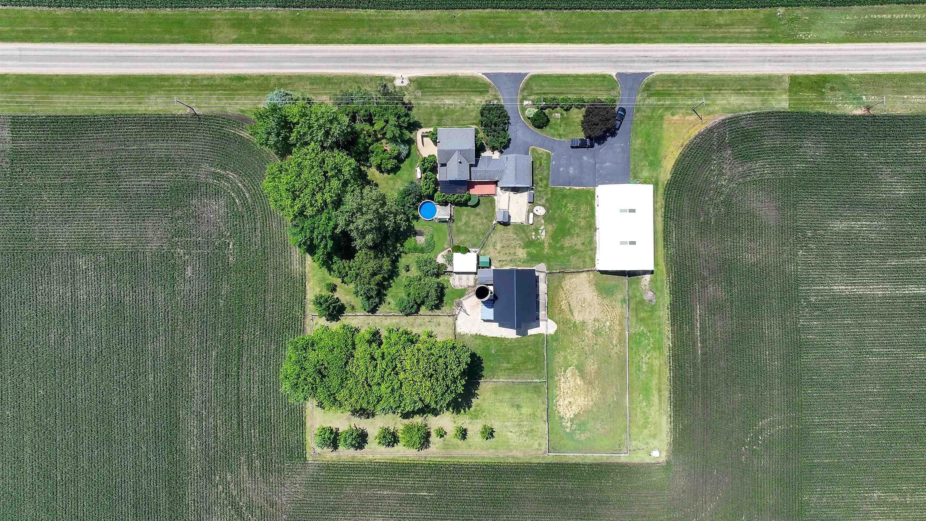 4140 East German Valley Road Freeport, IL 61032 - Photo 4 of 75