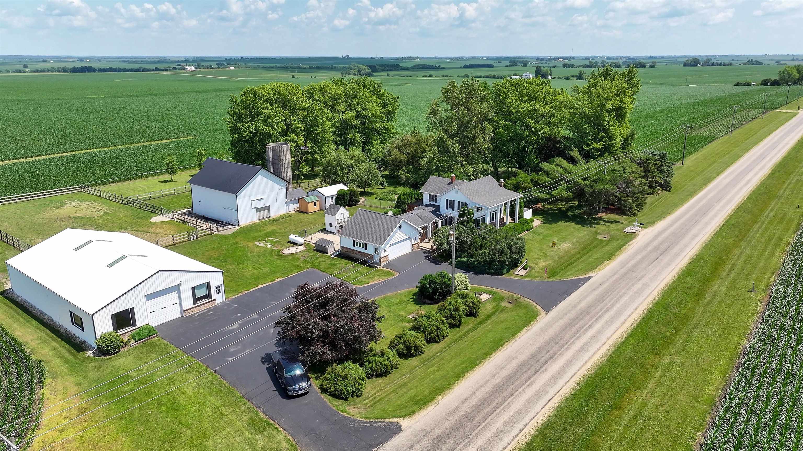 4140 East German Valley Road Freeport, IL 61032 - Photo 5 of 75