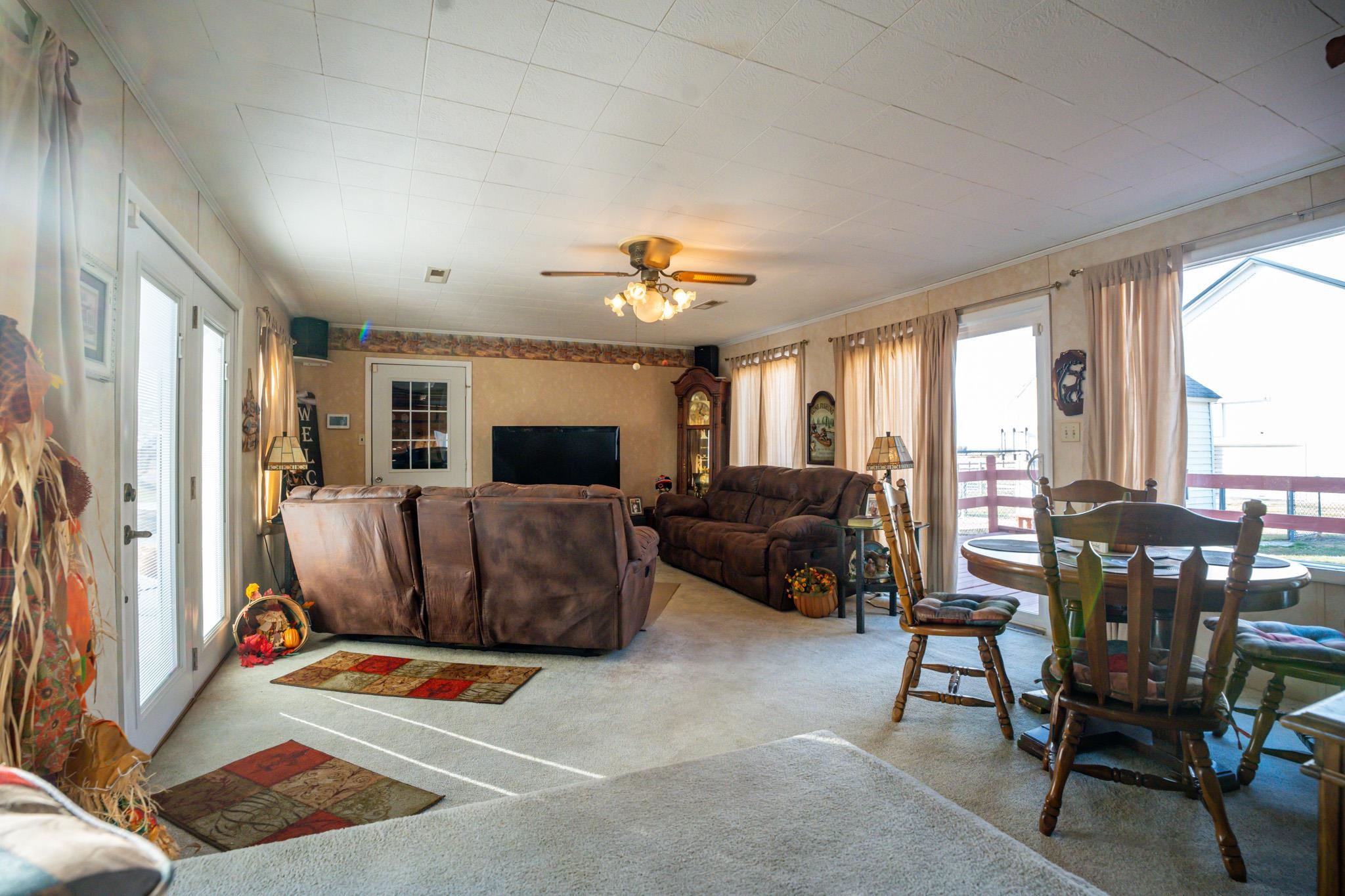 4140 East German Valley Road Freeport, IL 61032 - Photo 6 of 75