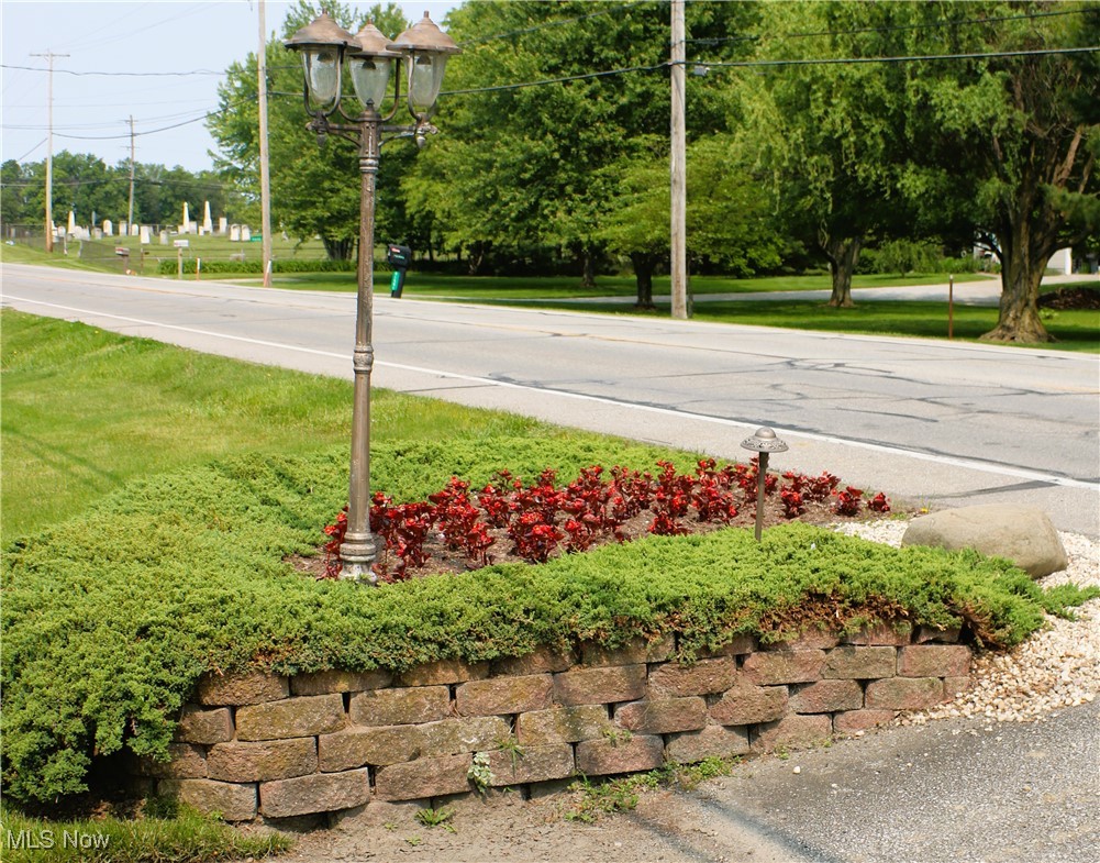 41575 Russia Road Elyria, OH 44035 - Photo 36 of 37 Entrance from road to home, professionally landscaped