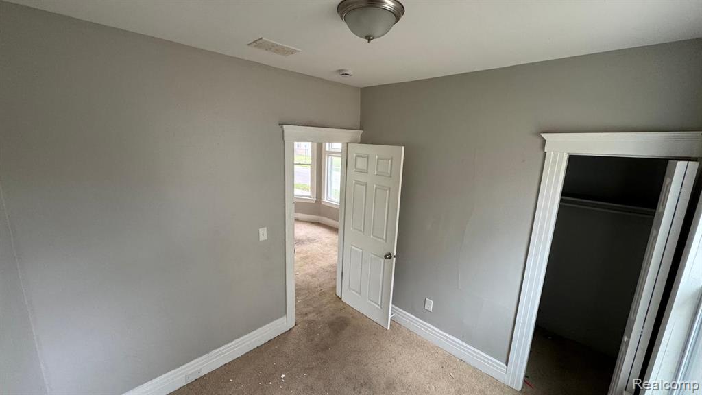 253 Beechwood Street River Rouge, MI 48218 - Photo 12 of 25
