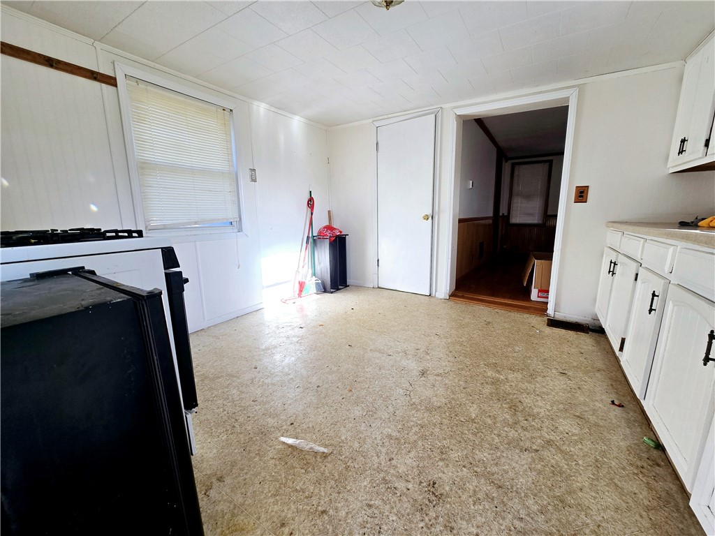 524 Highway 31 Montezuma, NY 13117 - Photo 7 of 17