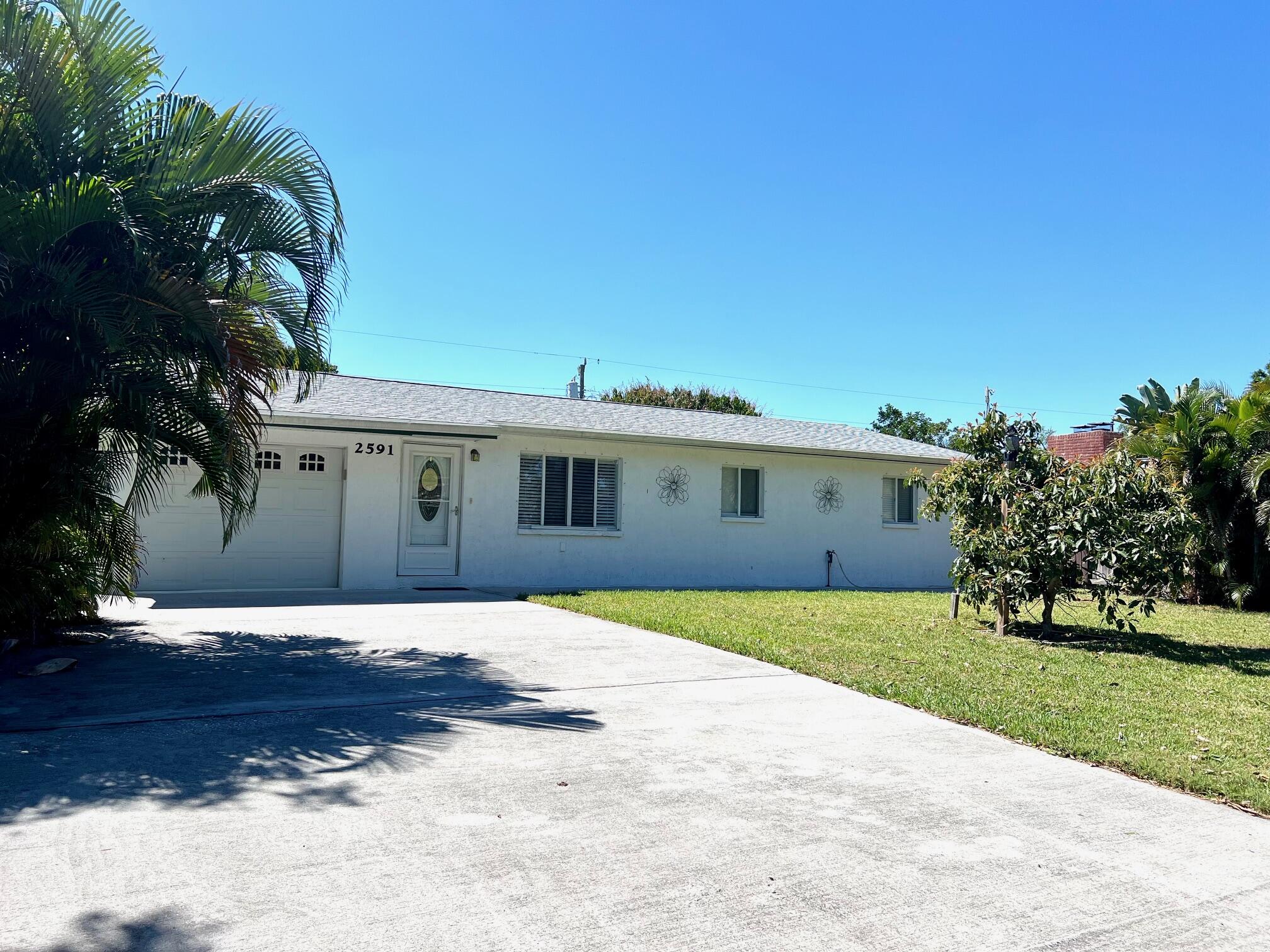 2591 King Richard Road Melbourne, FL 32935 - Photo 1 of 24 king 1