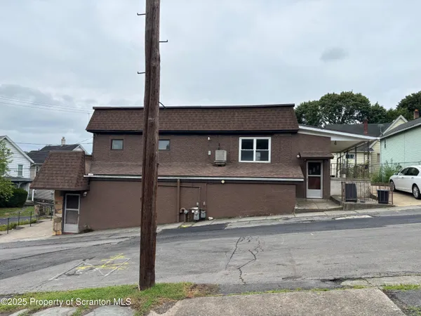 $1,750 | 2521 North Main Avenue, Scranton, PA 18508