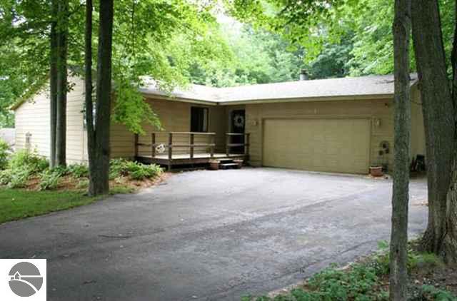 3565 Manchester Road Traverse City, MI 49686 - Photo 1 of 25 1723514.JPG