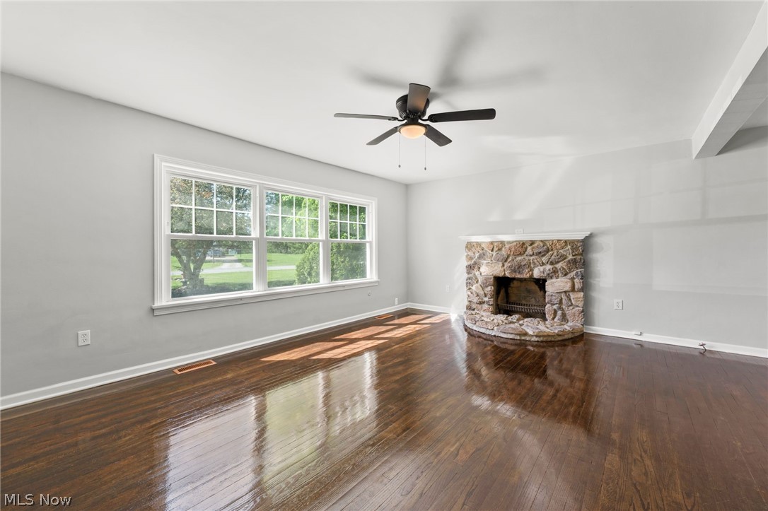 38322 Sugar Ridge Road North Ridgeville, OH 44039 - Photo 4 of 29