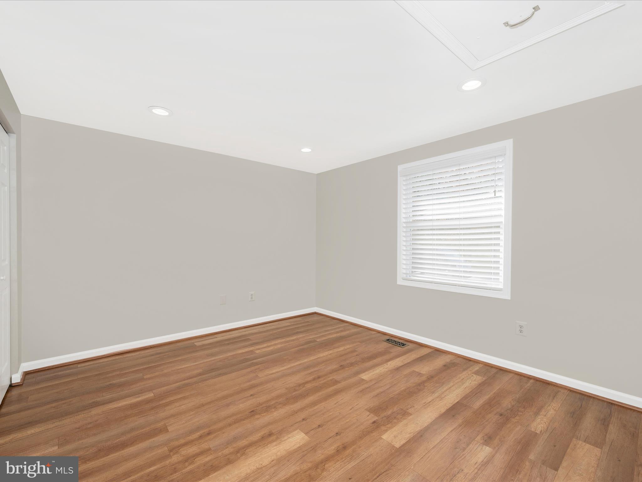 19121 Dowden Circle Poolesville, MD 20837 - Photo 19 of 54