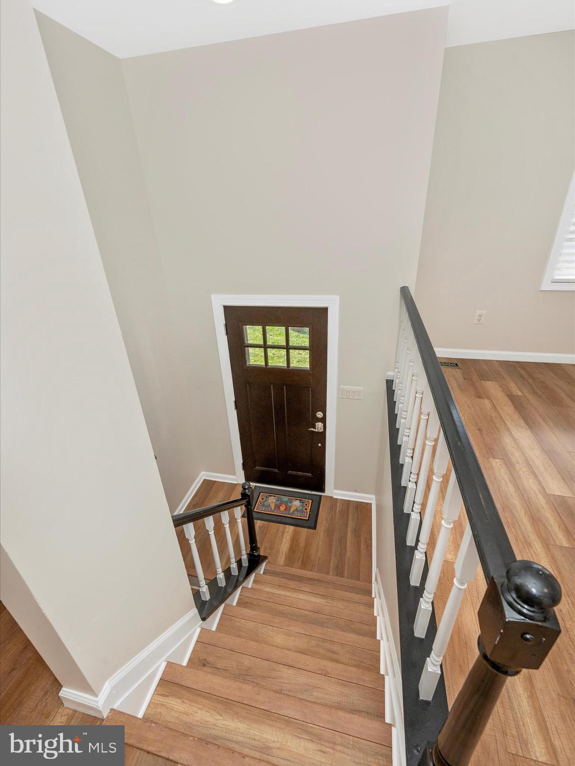 19121 Dowden Circle Poolesville, MD 20837 - Photo 2 of 54