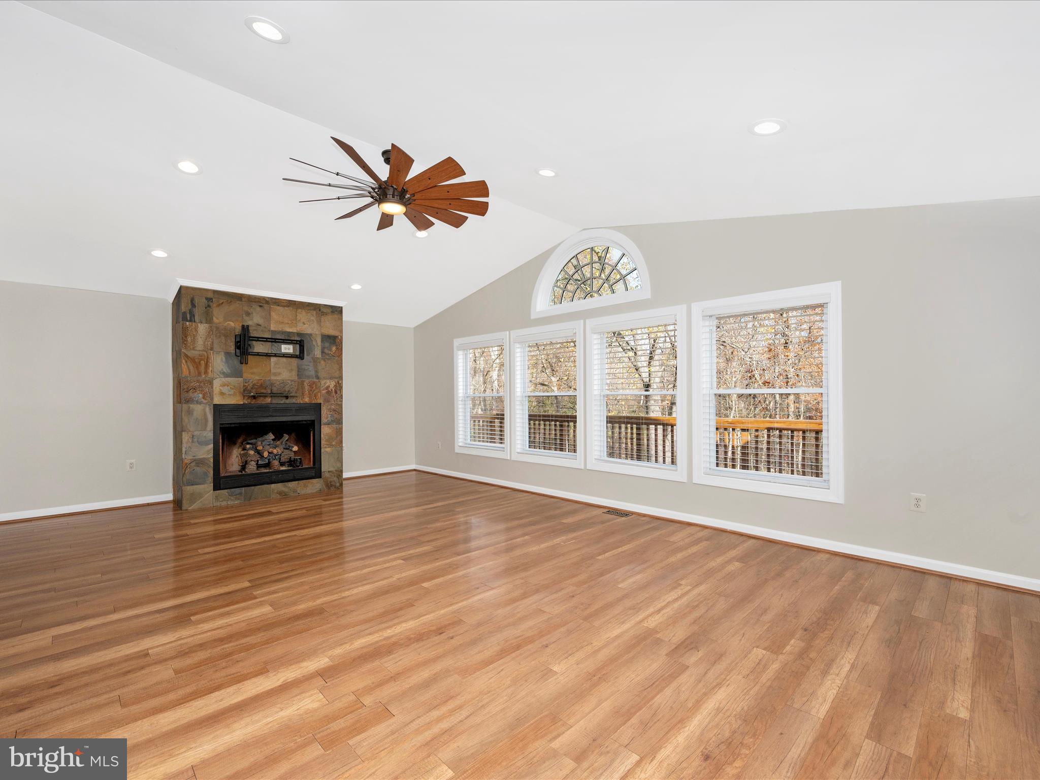 19121 Dowden Circle Poolesville, MD 20837 - Photo 9 of 54