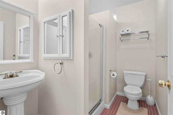 6281 Ridge Drive Benzonia, MI 49616 - Photo 20 of 31 1949676-12652dd5-a98b-4117-abf0-eed4ee78f5c7.JPG