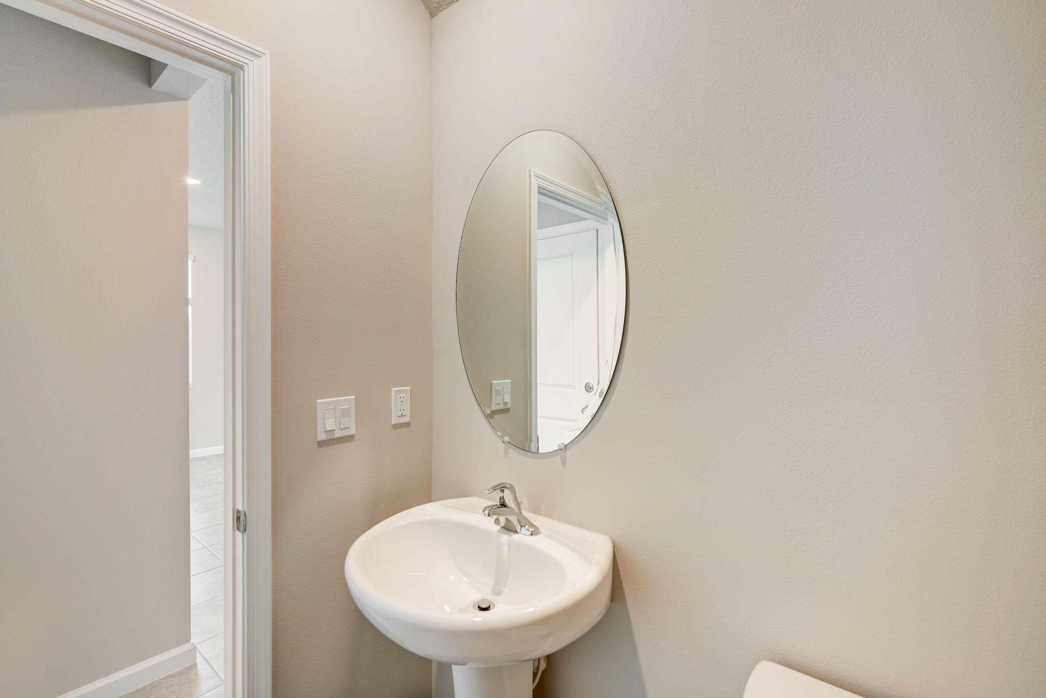 5728 Southeast Edgewater Circle Stuart, FL 34997 - Photo 14 of 38 half bathroom1.2