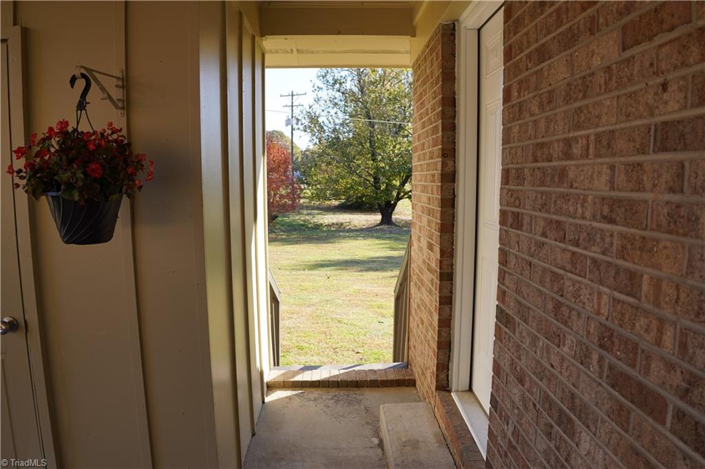 2602 Assembly Road Greensboro, NC 27405 - Photo 12 of 32 Side Kitchen Door