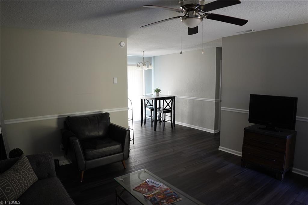 2602 Assembly Road Greensboro, NC 27405 - Photo 14 of 32 Living Room