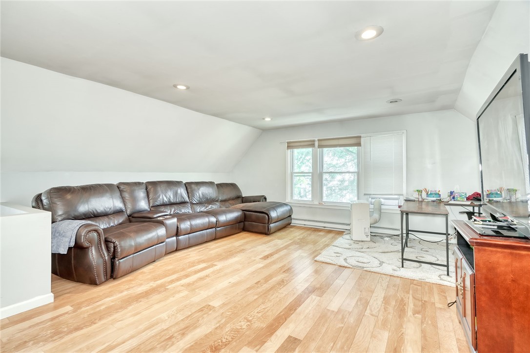10 Menlo Place Rochester, NY 14620 - Photo 35 of 38