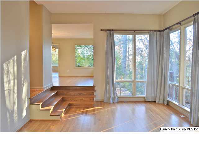 2729 Shades Crest Road Birmingham, AL 35216 - Photo 16 of 31