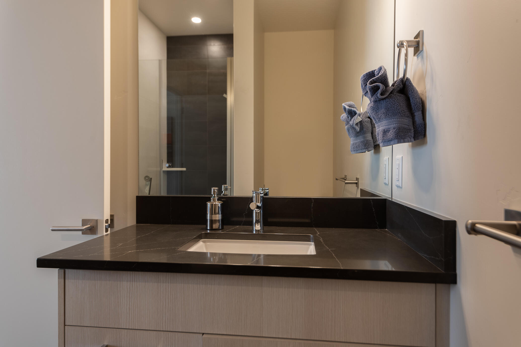 19187 Gateway Loop Bend, OR 97702 - Photo 18 of 39 18Bonus Vanity