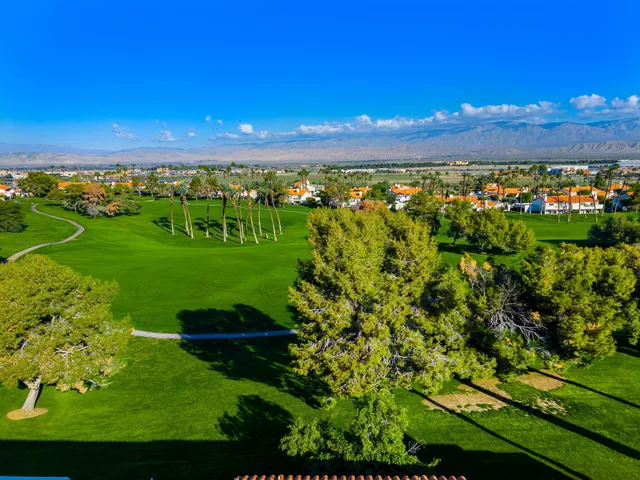 $515,000 | 320 Vista Royale Drive, Palm Desert, CA 92211