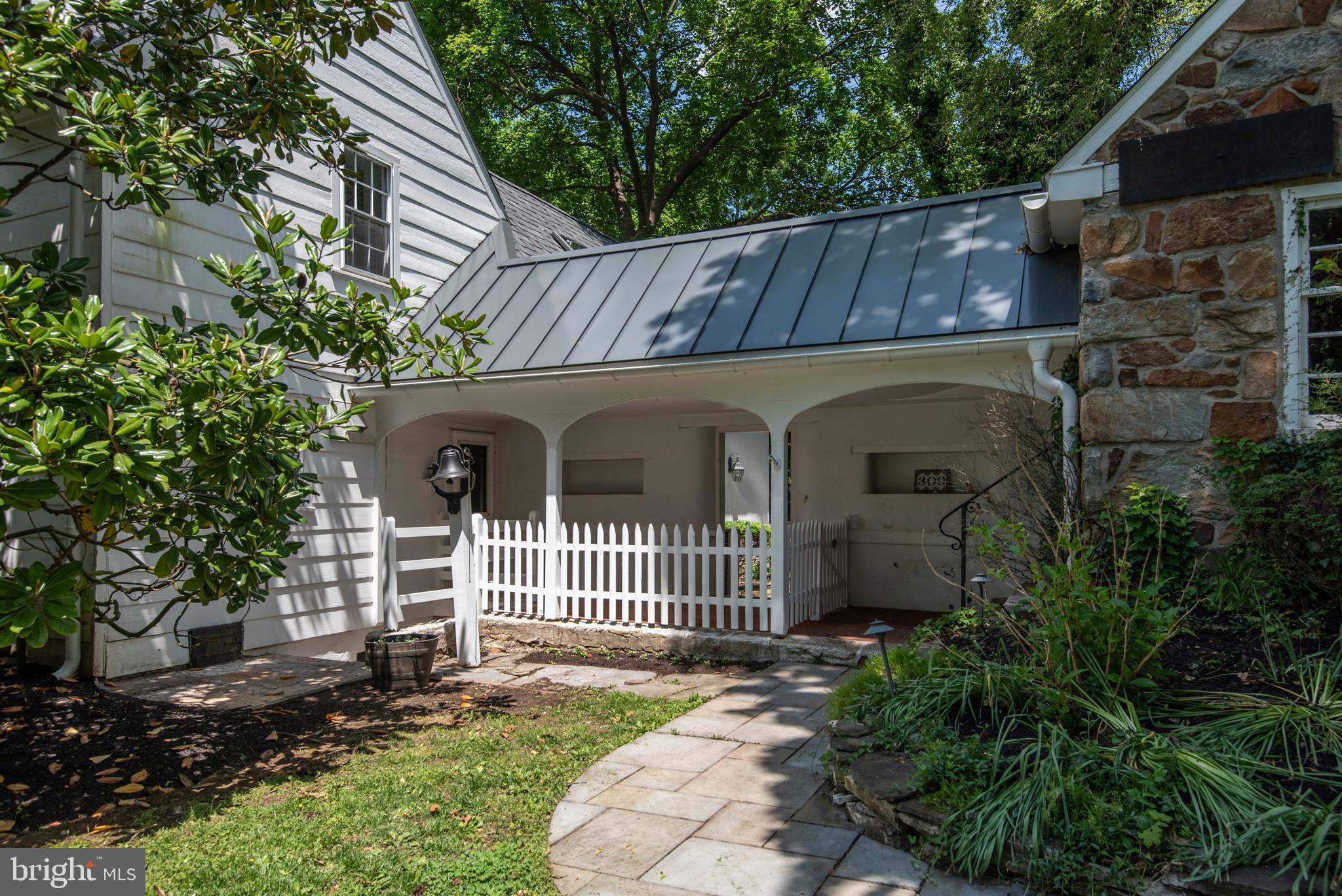 309 Swedesford Road Malvern, PA 19355 - Photo 3 of 36 Sweet side entry