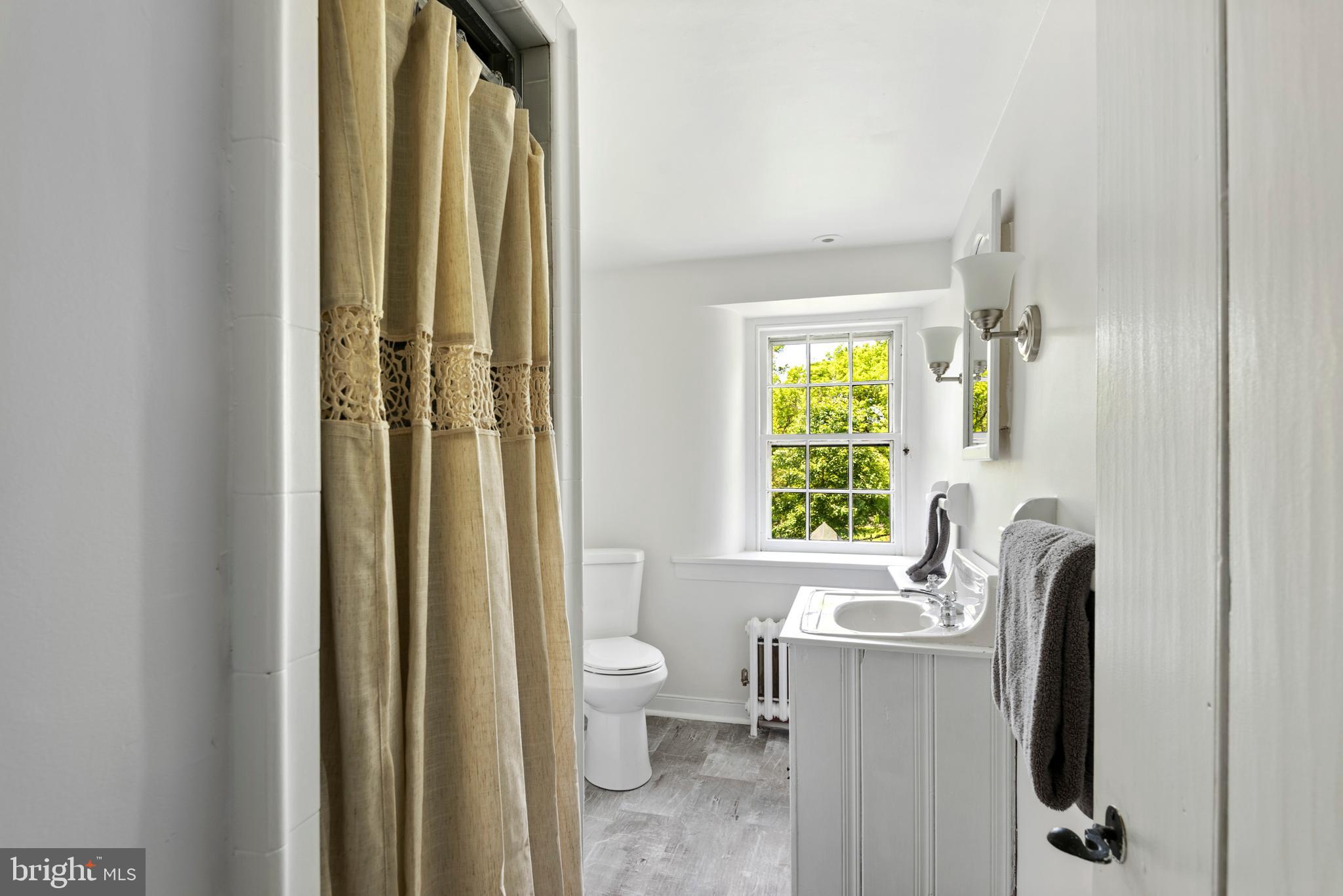 309 Swedesford Road Malvern, PA 19355 - Photo 24 of 36 3rd full Beth