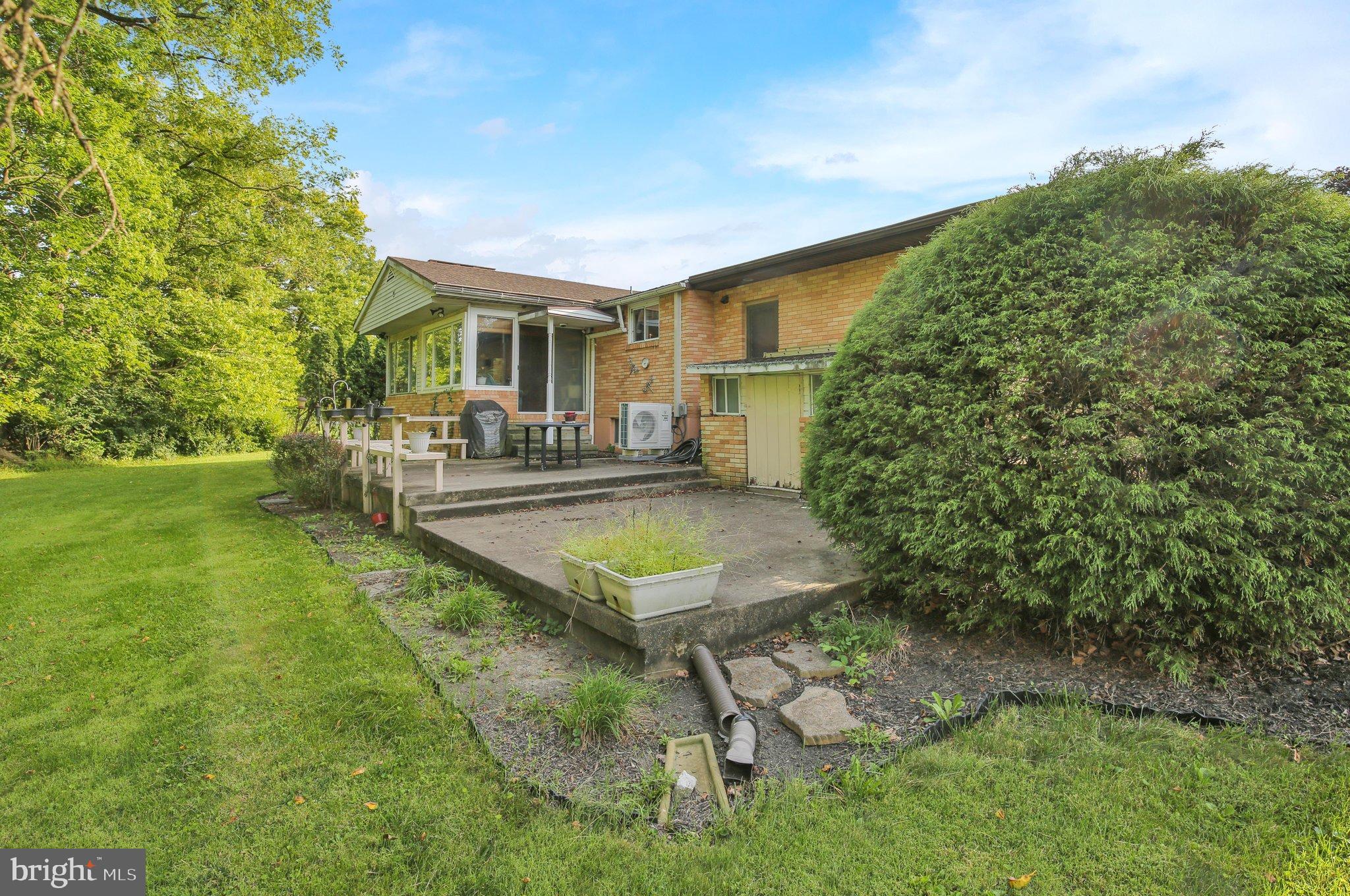 1048 Cross Keys Road Leesport, PA 19533 - Photo 7 of 11 3I3A3641