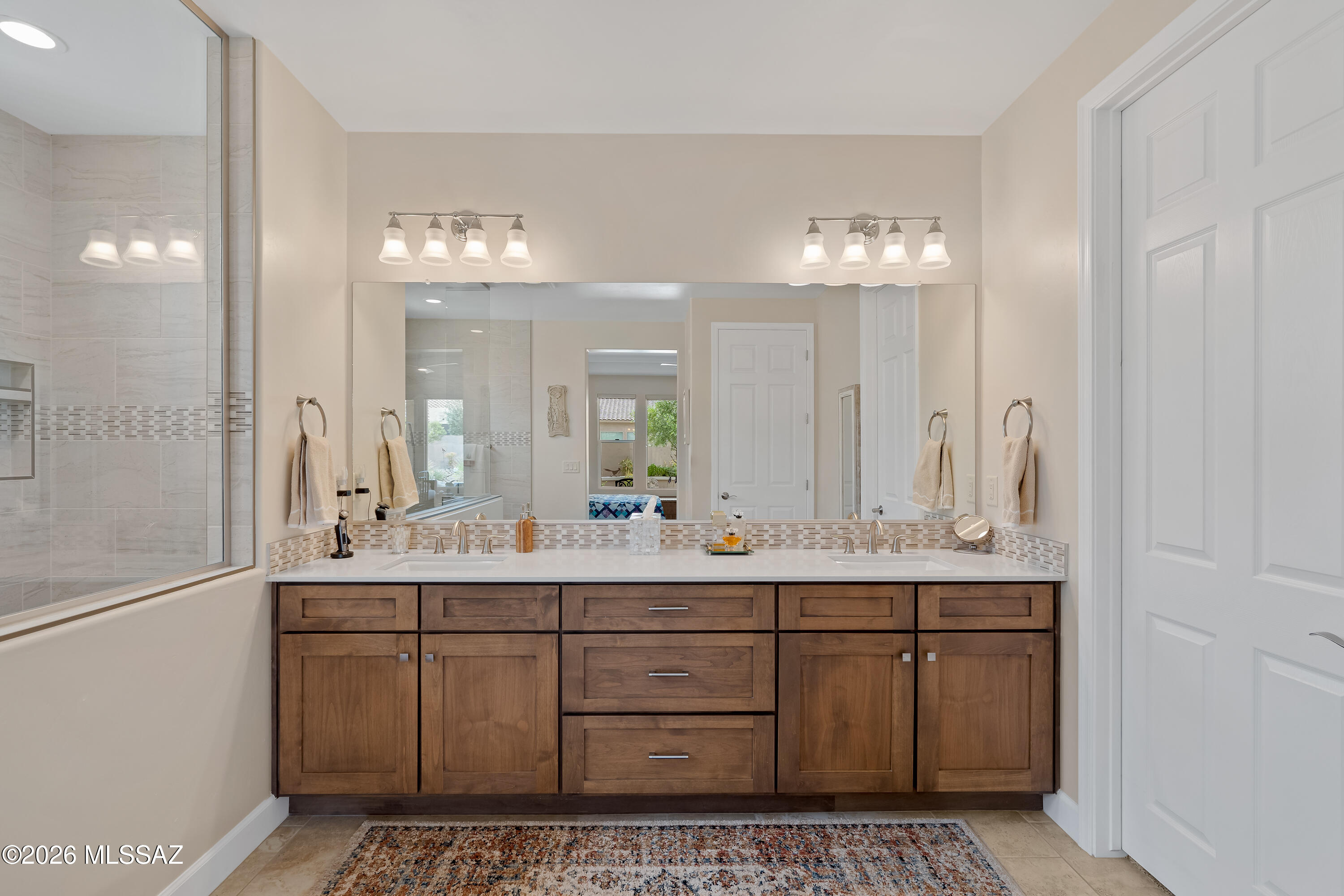 31579 South Misty Basin Road Oracle, AZ 85623 - Photo 20 of 48 Expansive Dual Vanity