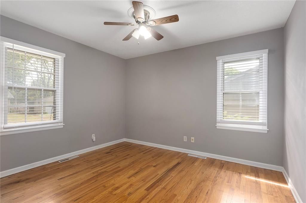 13620 Bennington Avenue Grandview, MO 64030 - Photo 12 of 25