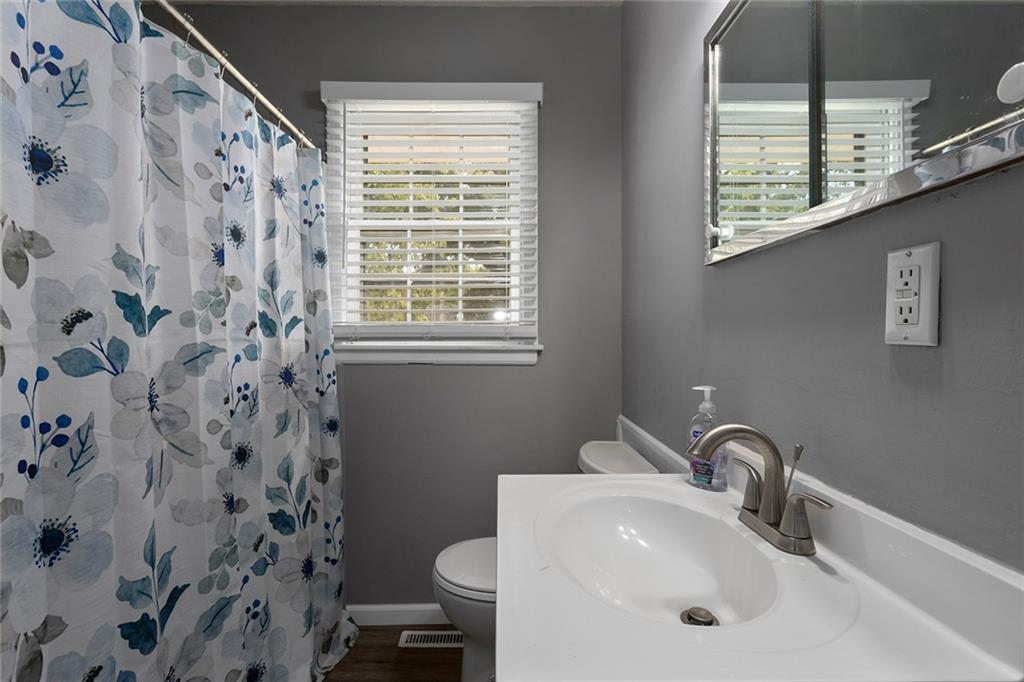 13620 Bennington Avenue Grandview, MO 64030 - Photo 10 of 25