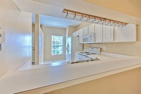 $1,700 | 1309 Costa Mesa Drive, Wesley Chapel, FL 33543