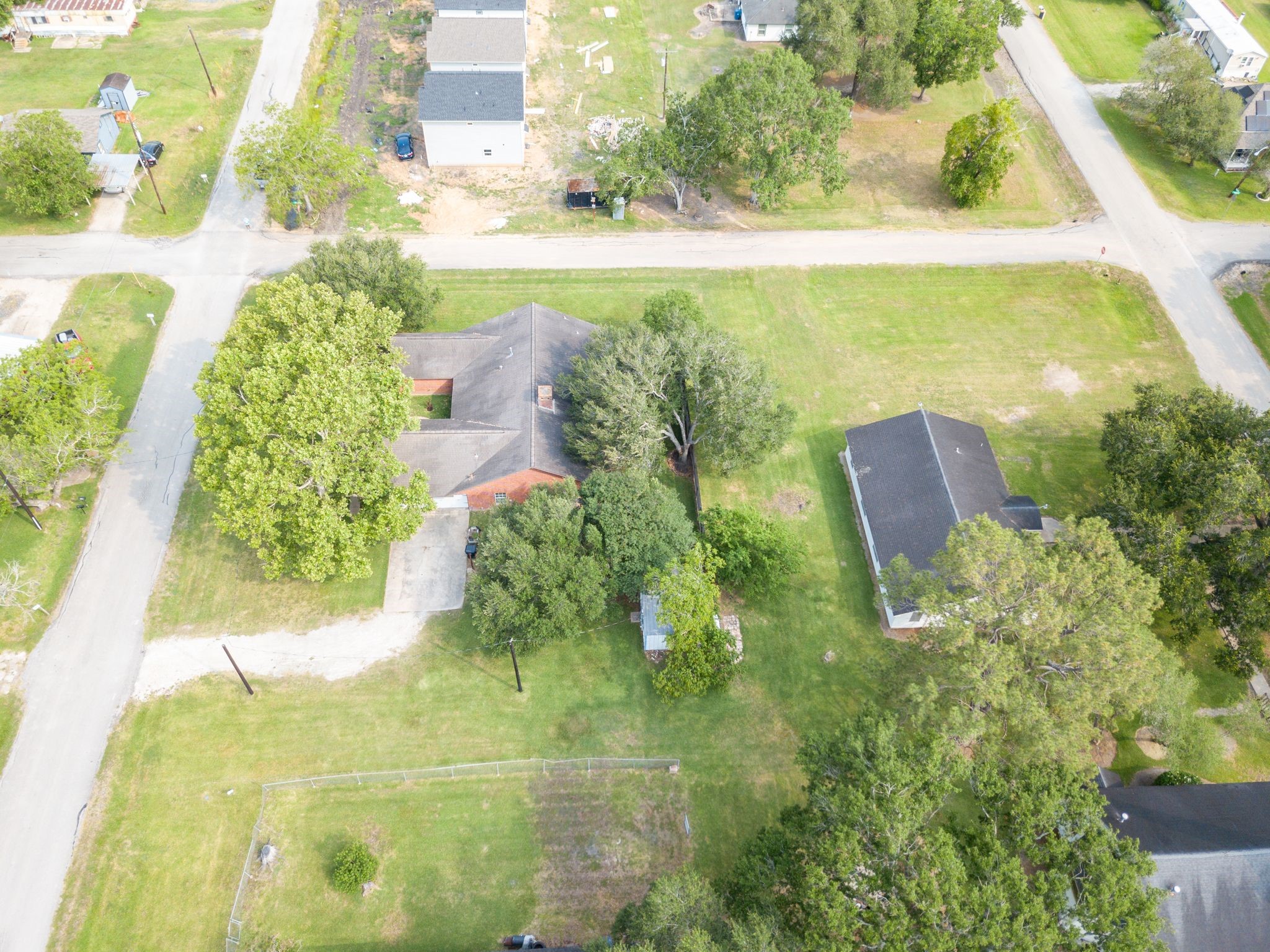 330 North 4th Street Beasley, TX 77417 - Photo 15 of 40