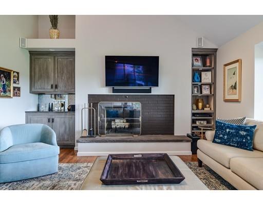 19 Lookout Farm Road Natick, MA 01760 - Photo 4 of 18 Gallery Image 4