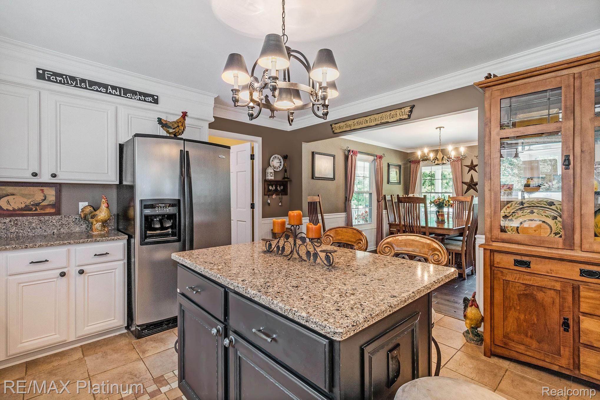 1158 Hunter Road Brighton, MI 48114 - Photo 12 of 37 15.jpg