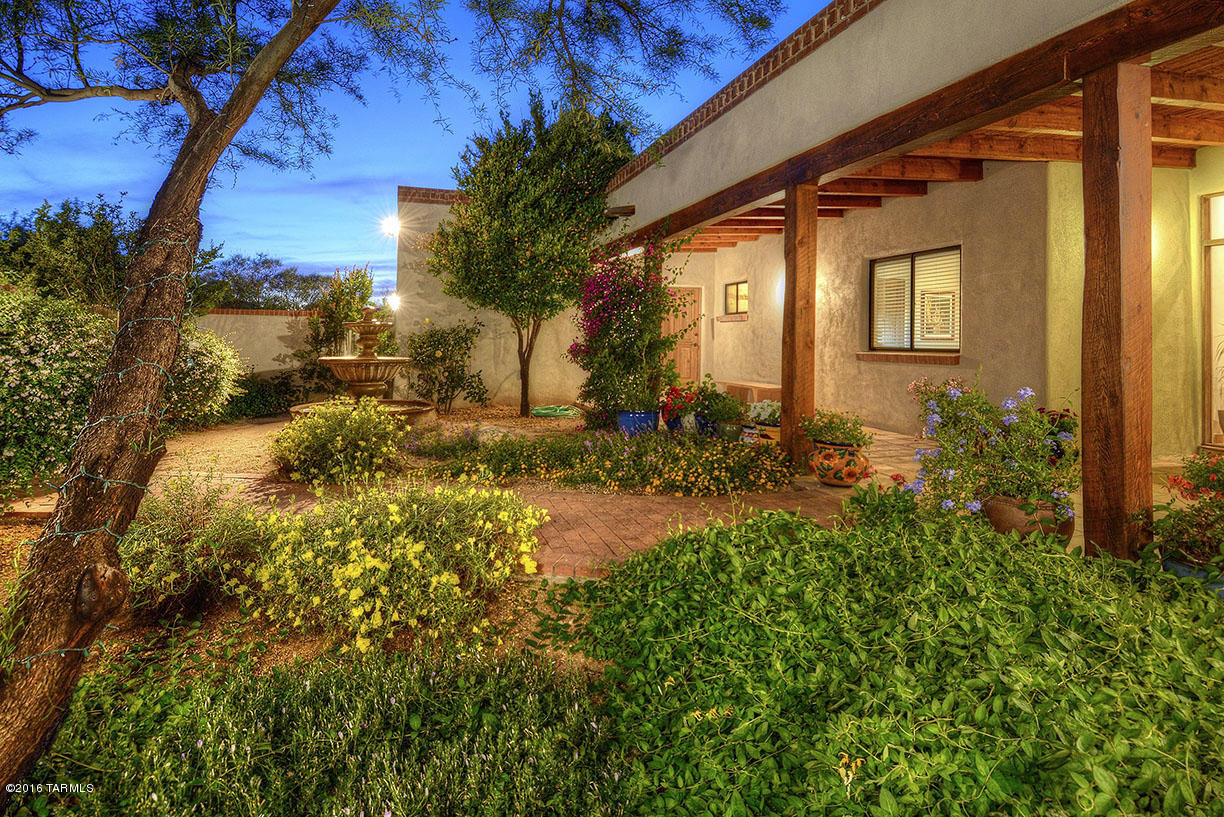 12165 East Fort Lowell Road Tucson, AZ 85749 - Photo 3 of 32 Gallery Image 3