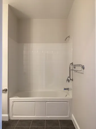 $2,495 | 11 Lake Street, Unit 131, Wakefield, MA 01880