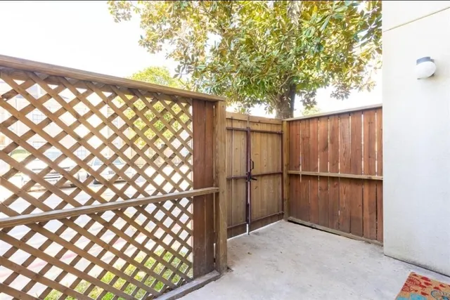 $80,000 | 14600 Fonmeadow Drive, Unit 1203, Houston, TX 77035