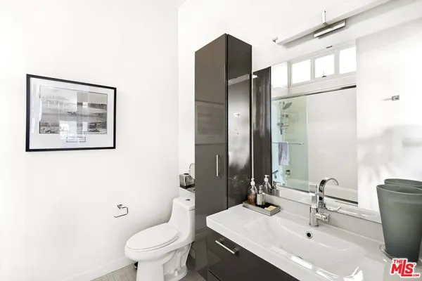 $8,999 | 1513 9th Street, Unit 3, Santa Monica, CA 90401