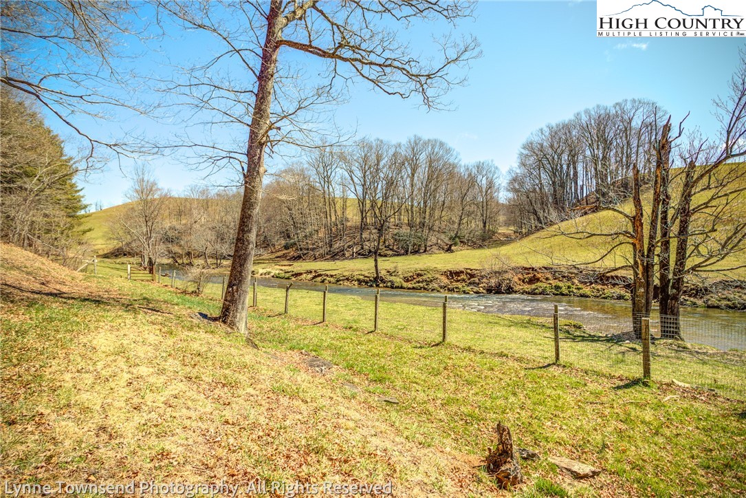 284 River Bend Road Sparta, NC 28675 - Photo 12 of 43 Gallery Image 12