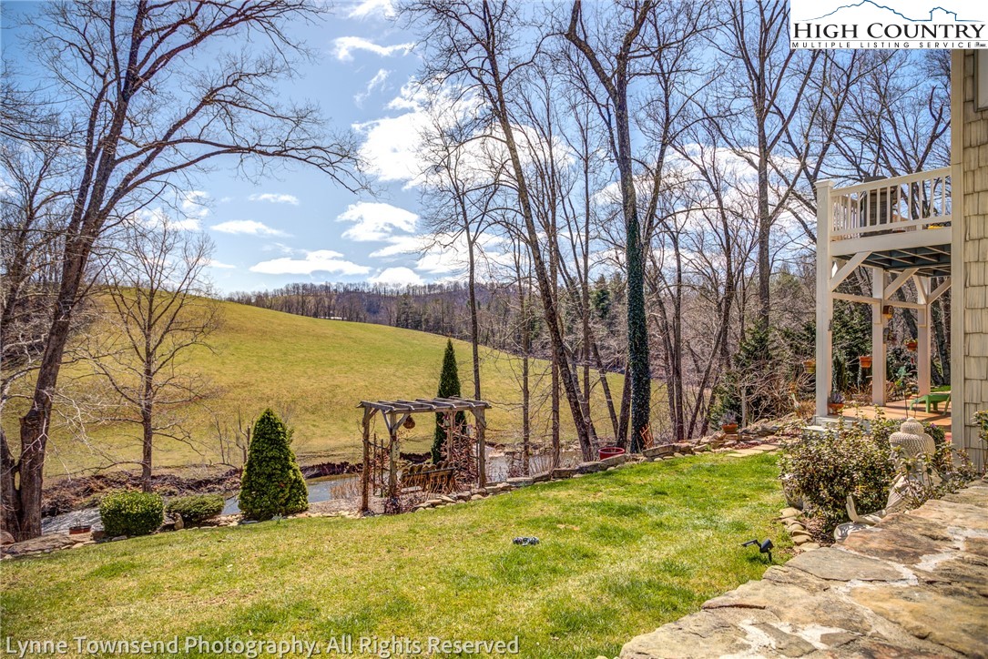 284 River Bend Road Sparta, NC 28675 - Photo 4 of 43 Gallery Image 4