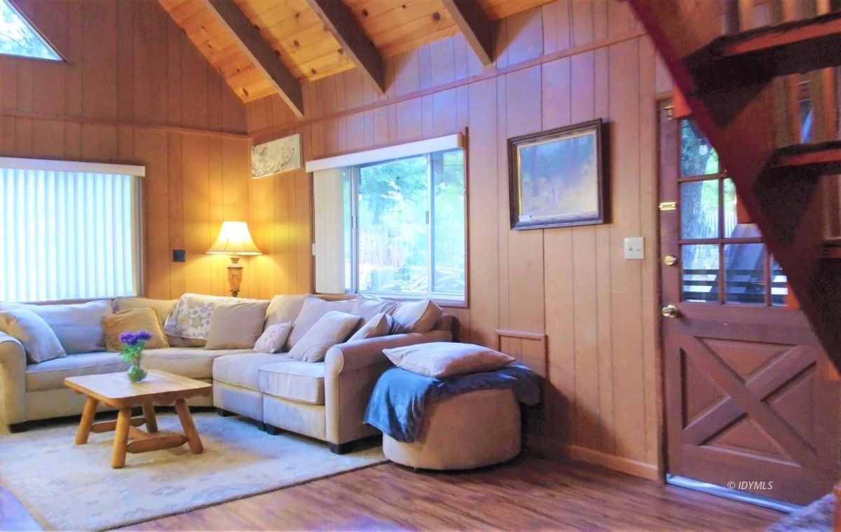 25125 Lodge Road Idyllwild, CA 92549 - Photo 7 of 26 a living room with furniture and a window