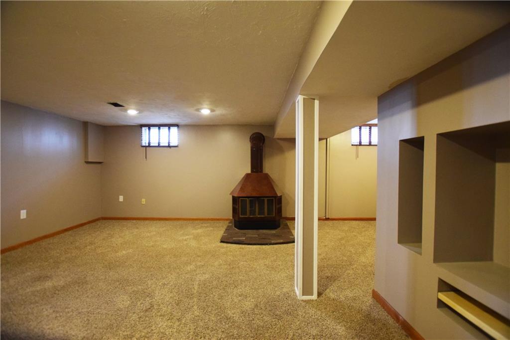 2245 George Street Irwin, PA 15642 - Photo 15 of 24 Family room