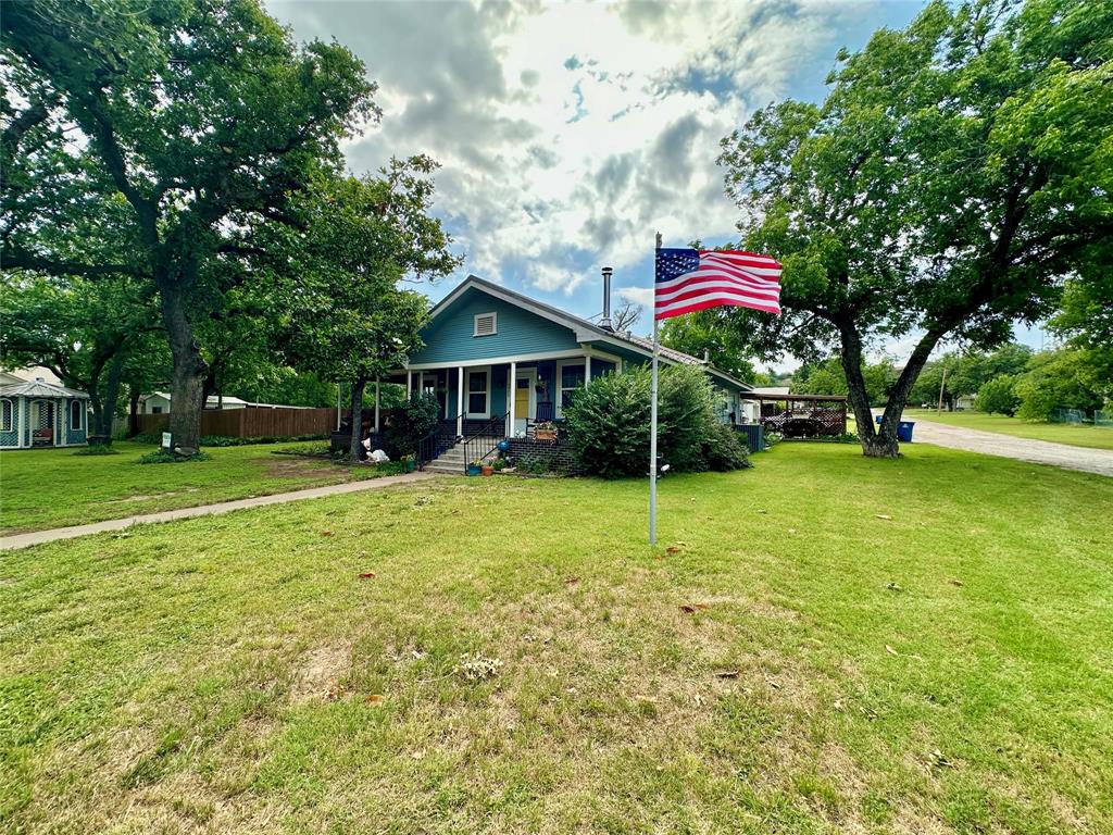 121 North Homer Street Ranger, TX 76470 - Photo 2 of 37